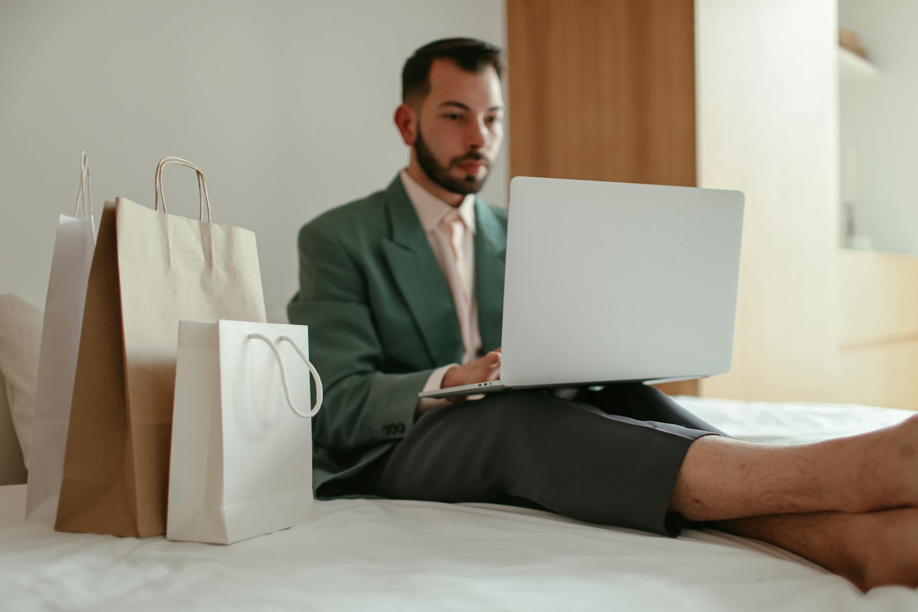 como comprar colchão pela internet — foto por Cup of Couple via Pexels